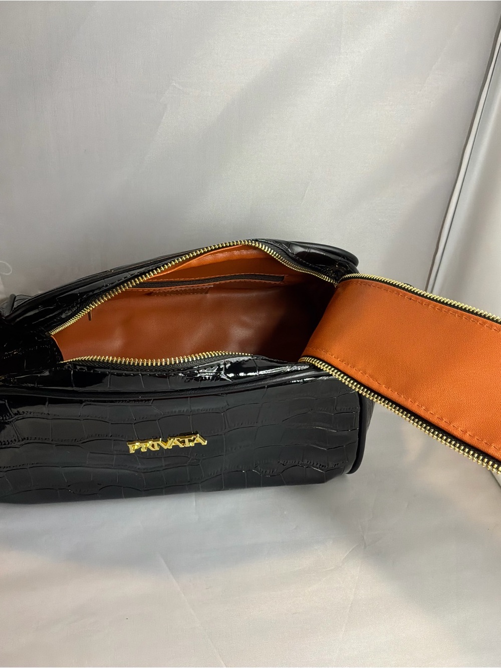 Privata Black Croc-Embossed Travel Toiletry Bag - Picture 4 of 4